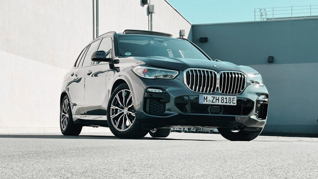 2024 BMW X5 M Competition xDrive Photo 2