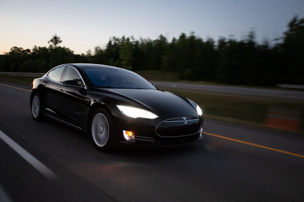2024 Tesla Model S Plaid Tri-Motor AWD Photo 3
