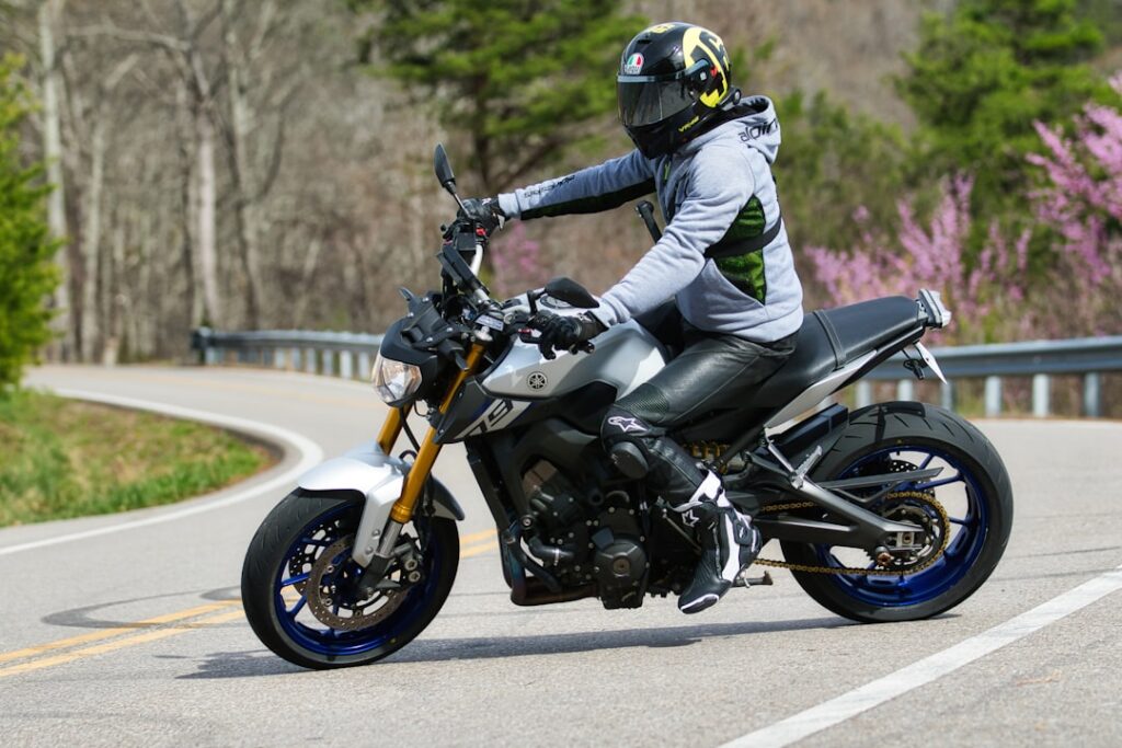 Blue 2023 Yamaha YZF-R1 Superbike 1000cc Photo 3